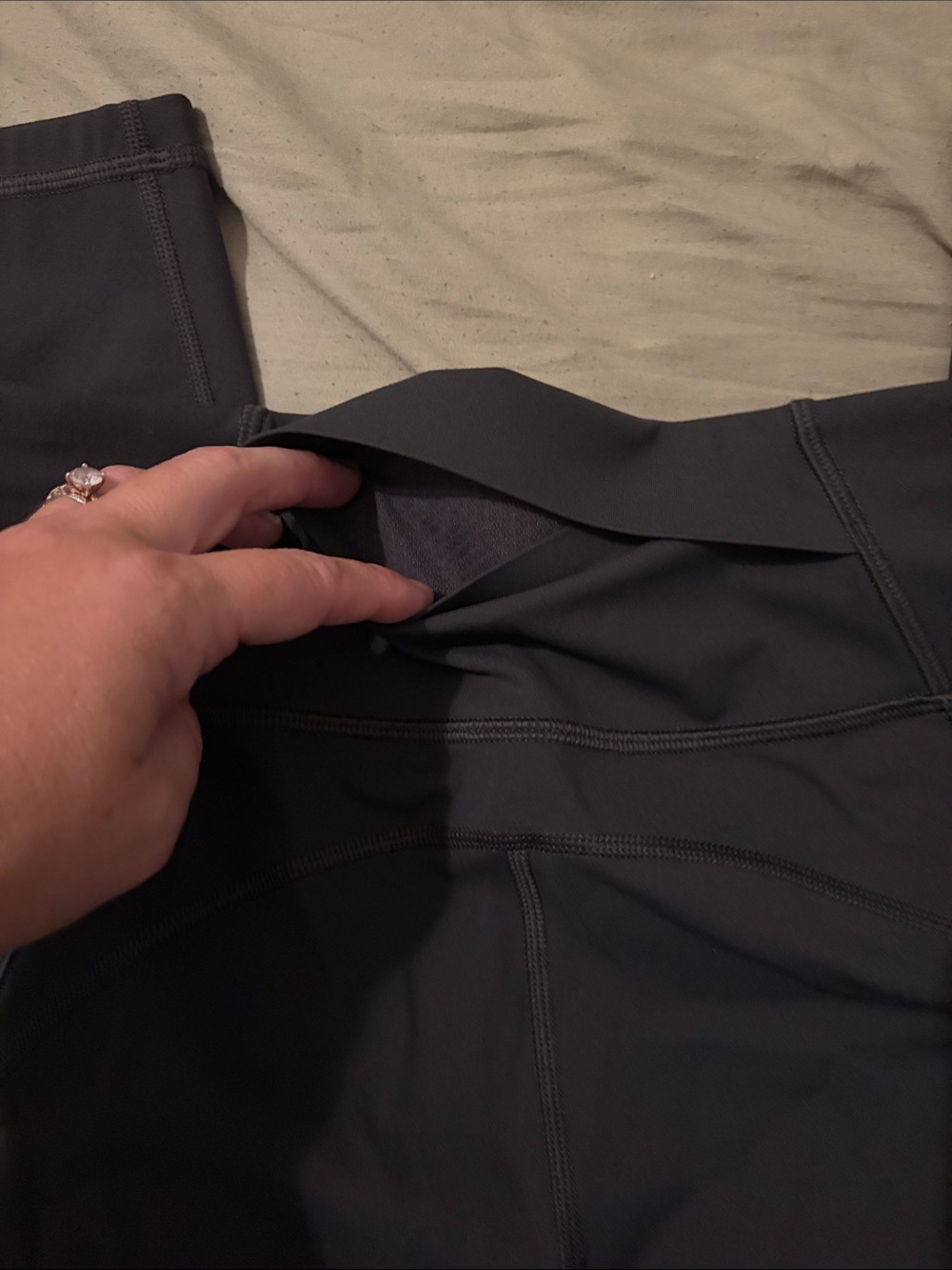 Lululemon Fast and Free High Rise w/pockets - Picture 4 of 7